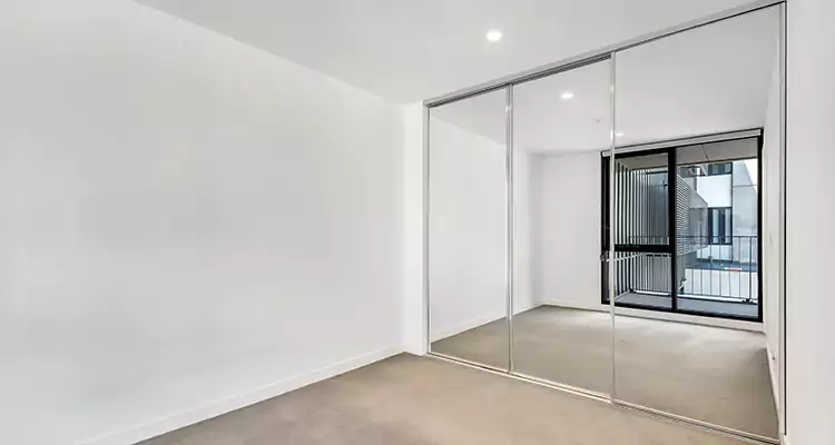 Why Homeowners Choose Us for Sliding Mirror Door Replacement in Port St. Lucie, FL